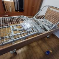 Letto ortopedico elettrico con sponde