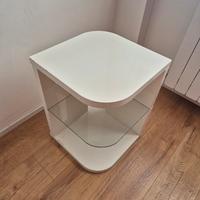 🛋️ Comodino bianco con vetro – stile minimal 