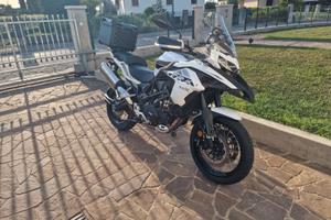 Benelli trk 502x
