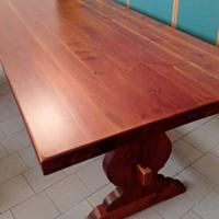 Tavolo in legno massello come nuovo