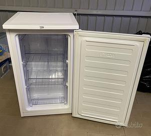 Congelatore BEKO 64 L. (FS166020)
