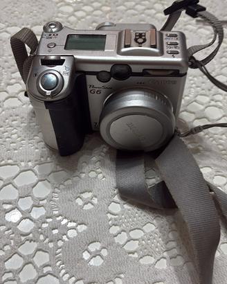 Foto camera Canon con due batterie 40 euro tratt.