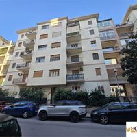 DE GASPERI: APPARTAMENTO CON POSTO AUTO E CANTINA