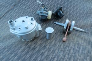 gruppo termico 50 AM6 + albero motore c. nuovi