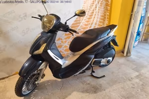 Piaggio Beverly 300
