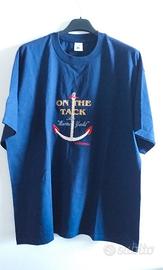 T-shirt blu con stampa
