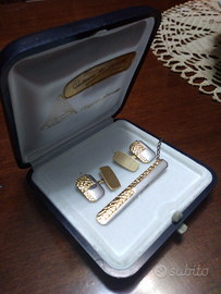 Parure fermacravatta e gemelli oro e argento