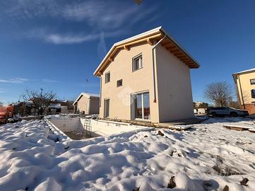 PORZIONE DI TRIFAMILIARE A BUDRIO