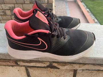 Nike Scarpe 38,5 ragazza/donna