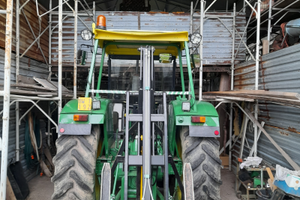 Tratore agr. Gionn Dier 3130