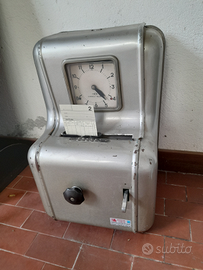 Timbratrice per cartellini operai epoca