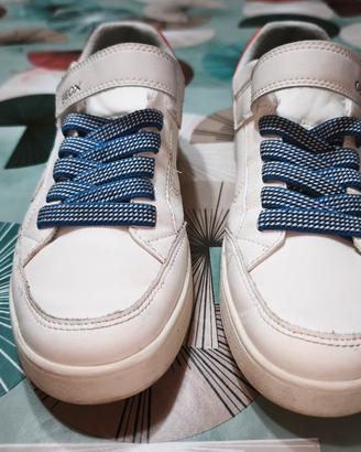 Scarpe Geox senza lacci per bambino o bambina