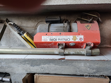 Montecarico a bandiera compreso 2 bidoni