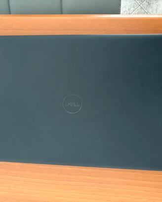 Laptop Dell Inspiron 15 3520 i5