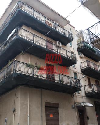 Villabate-appartamento secondo piano-cod.a302