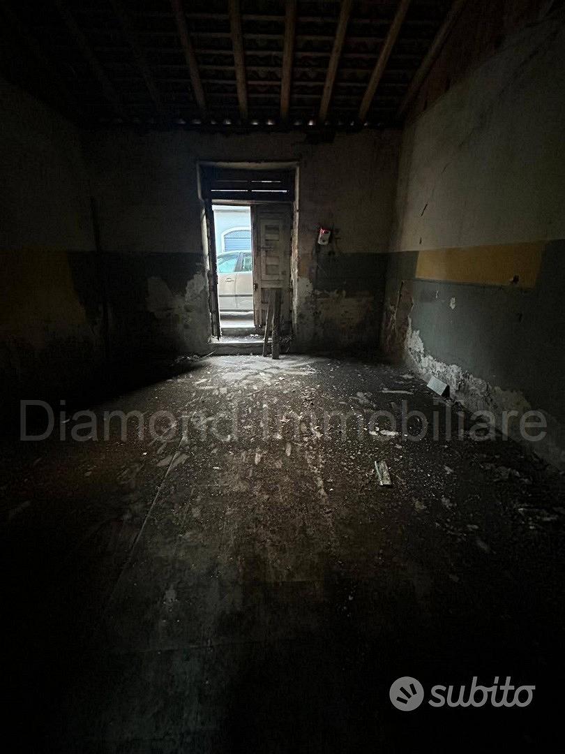 Terreno edificabile con rustico a Guardia Mangano - Altro