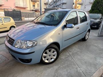 Fiat Punto 1.3 Multijet SOLO 22000 KM!!!!!!