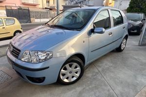 Fiat Punto 1.3 Multijet SOLO 22000 KM!!!!!!