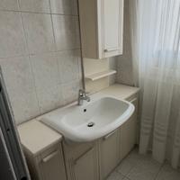 Mobile bagno con lavabo