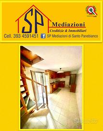 4 vani con Piano Ammezzato e Terrazzo