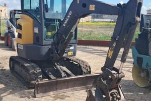 VOLVO ECR25D NOLEGGIO