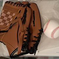 Guanto da baseball e palla