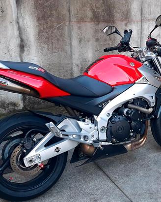 Suzuki GSR 600