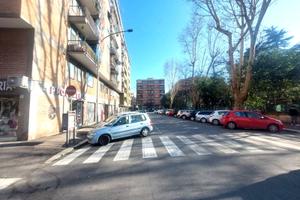 Marconi - attivita' di caffetteria/gelateria