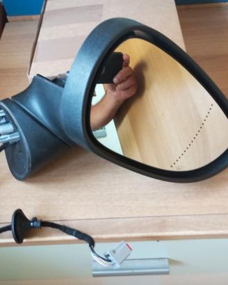 Specchietto retrovisore dx Ford Fiesta 2012