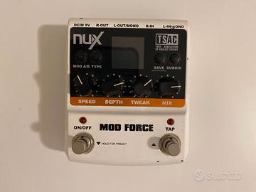 NUX Mod Force (multi-effetto per chitarra)