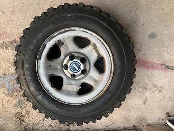 Gomme tacchettate 205/70R15  M+S Zinarelli