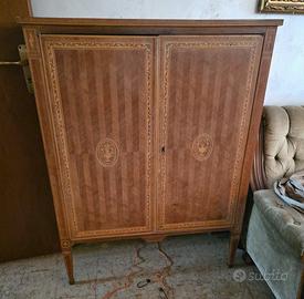 Mobile antico in stile Luigi XVI