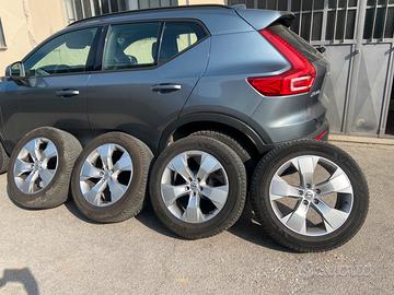 Gomme 4 Stagioni Volvo XC40