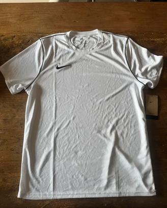 Nike Dri-Fit bianca