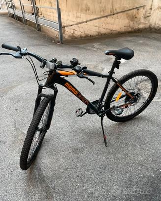 Bicicletta Mountain Bike Momo Design 