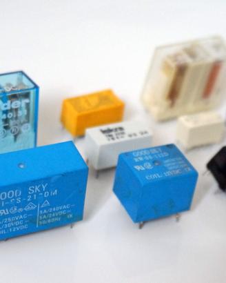 10 mini relè per circuito stampato 3V 5V 12V 24V