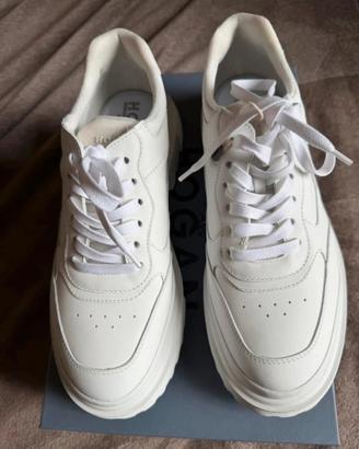 Scapre hogan bianche taglia 7.5
