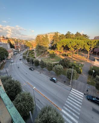 Immobile di grandi dimensioni - 350 mq