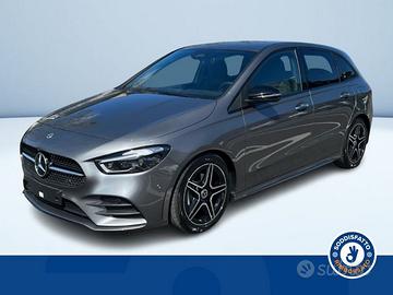Mercedes-Benz Classe B 180d Automatic AMG Lin...