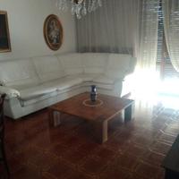 DIVANO IN PELLE BIANCO