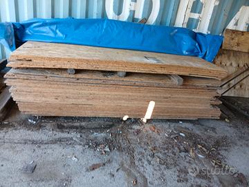 Tavole in legno di vario formato