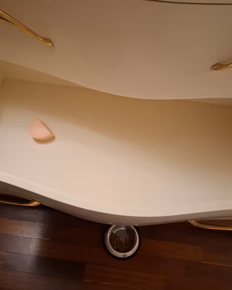 Comò Bombato + Specchio Panna e Oro