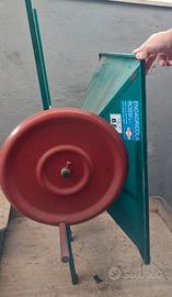 Pigiatrice enoagricola Rossi