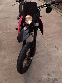 Malaguti xsm 125 4 tempi