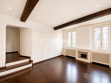 Elegante Trilocale con Finiture di Pregio