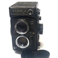 Fotocamera  Yascica Mat-124 G anni '70  vintage