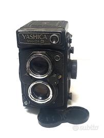 Fotocamera  Yascica Mat-124 G anni '70  vintage
