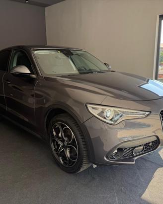 Alfa Romeo Stelvio 2.2 t Executive Q4 180cv auto