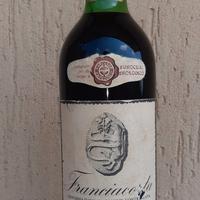 Bottiglia di vino franciacorta del 1975 collezione