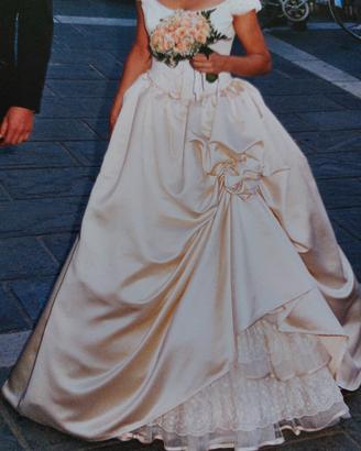 Abito da sposa, taglia 42, color avorio. 